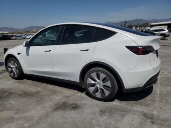 TESLA MODEL Y - 2