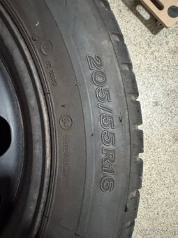 Zimní pneu Firestone 205/55 R16 na discích – 4 ks - 2