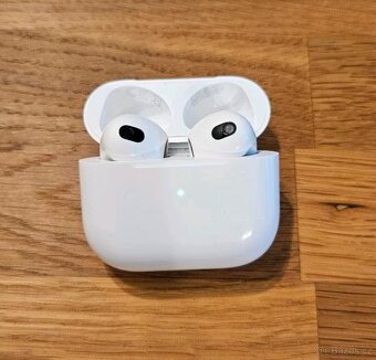 Airpods 3 - 2