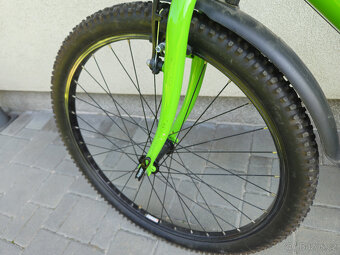 Prodám kolo Core Nipper 24 zelené 1x9 Shimano Acera - 2
