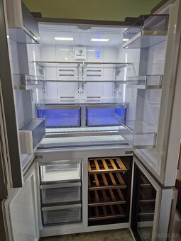 Americká lednička Grundig s vinotekou - 2
