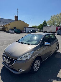 Peugeot 208 - 2