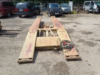 Hydraulický zvedák 3t - 2