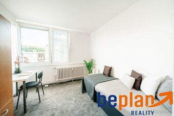 Pronájem pokojů, Praha 8, Molákova - 2