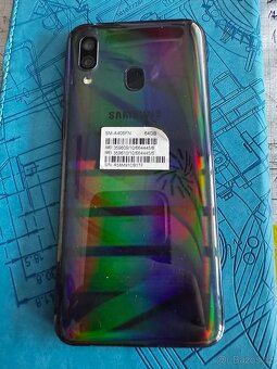 Samsung Galaxy A40 Duos Black - 2