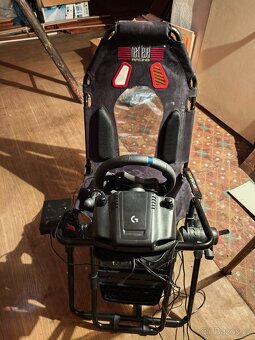 Závodní kokpit + volant, pedály, řadící páka - 2