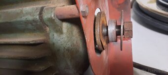 Elektromotor-bruska - 2