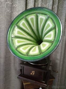 Gramofon s troubou - 2