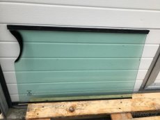 Kubota U27 a přední okno - 2