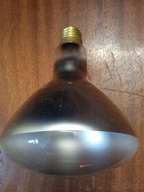 Prodám žárovky 225V,250W - 2