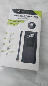 Bateriový kompresor s LED světlem a powerbankou - 2