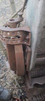 Řezačka na kopřivy - 2