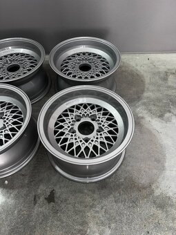 BBS mahle 5x120 po renovaci - 2
