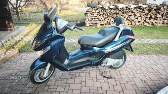 Piaggio X-Evo 125 - 2