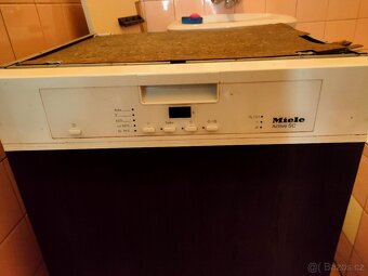 Myčka Miele,vestavná 60 cm , s panelem - 2