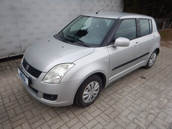 SUZUKI Swift 1.3 GLX - 2