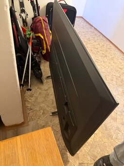 Hisense LED backlight TV - 2