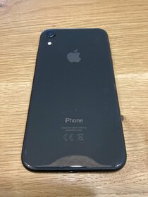 Prodám iPhone XR 128GB Black - 2