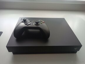 Xbox One X 1TB + Hry - 2