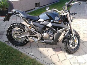 Moto 125 ccm Zontes Scrambler - 2