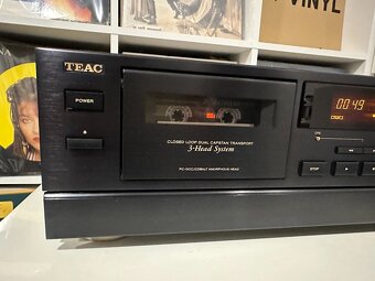 TEAC V-9000 High-End tape deck - 2