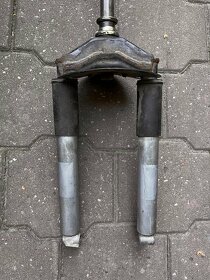 Skútr Peugeot Speedake přední vidlice - 2