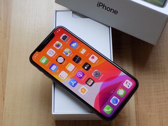 APPLE iPhone 11 Pro 64GB Midnight Green - ZÁRUKA - TOP STAV - 2