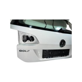 Páté dveře bíla metalíza LC9A VW Golf 7 2017 - 2