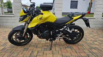 Honda CB750 Hornet - 2