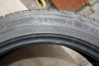 gumy Barum 245/40R18 - 2
