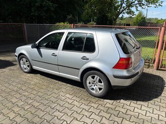 VW Golf 4 1.6 automat - 2