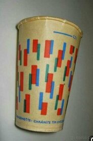 Poptávám RETRO papírový kelímek 0,5l - 2