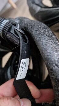 Cyklistická helma Uvex, vel. 55-60, M - L - 2