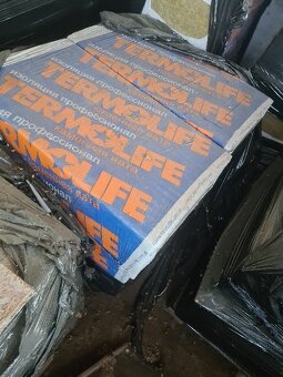 Soubor stavebního nářadí a stavebních hmot - 2