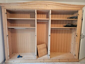 Celodřevěná ložnice ručně řezaná viz poslední foto - 2