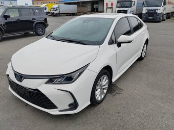 Prodám Toyota Corolla hybrid 1.8 - 2