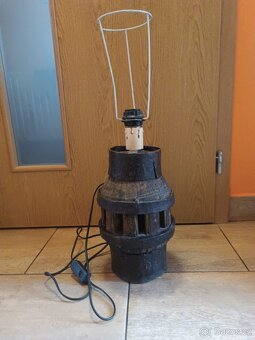 Starožitná dřevěná lampa - 2