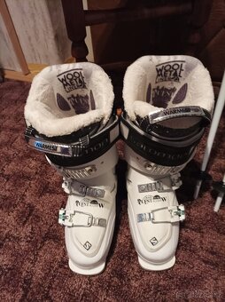 DÁMSKÉ CARVINGOVÉ LYŽE VÖLKL - Délka 160 cm - MÁLO POUŽÍVANÉ - 2