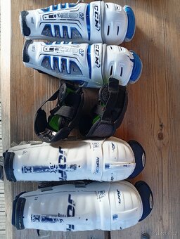 Hokejová výstroj - 2