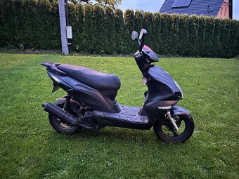 Skůtr yuki 125 - 2