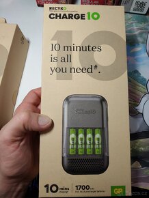 Ultra rychlá nabíječka baterií GP - 2