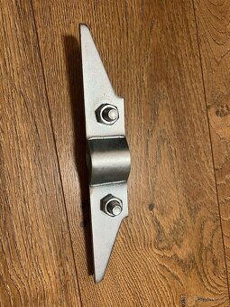 Montážní spona DN32 - 2