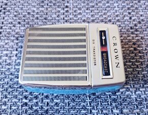 Krásné starožitné japonské tranzistorové rádio Crown, 1961 - 2