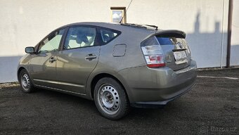 Toyota Prius naj. 63.000km - První majitel - 2