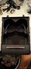 Prodam novy drzak napoju vw passat b6 b7 - 2