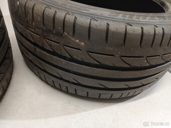 2x letní 255/40/18 BMW (řady 4) vzorek 5.6mm - 2
