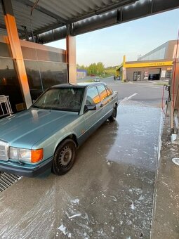 Mercedes 190E W201 - 2