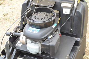 Zametací stroj Karcher - 2