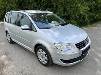 Volkswagen Touran 1.4tsi 103KW, naj. 132 tis km, 7 mist - 2
