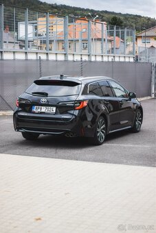 Toyota Corolla Touring Sport 2.0i HSD - 2